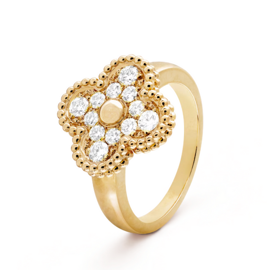 Guldring med bärnsten och diamanter