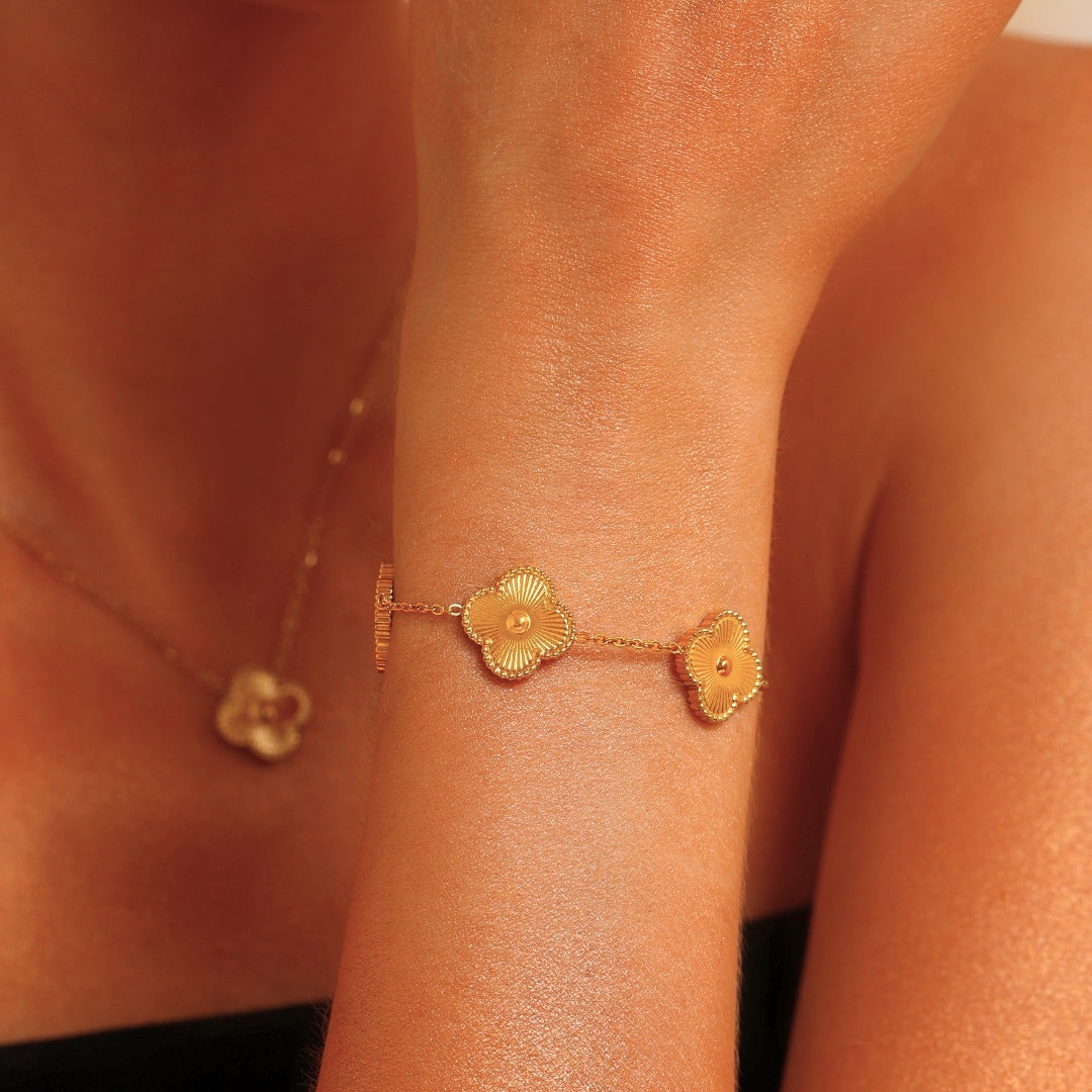 FYRA-KLÖVERBLAD ARMBAND LUCKY GULD